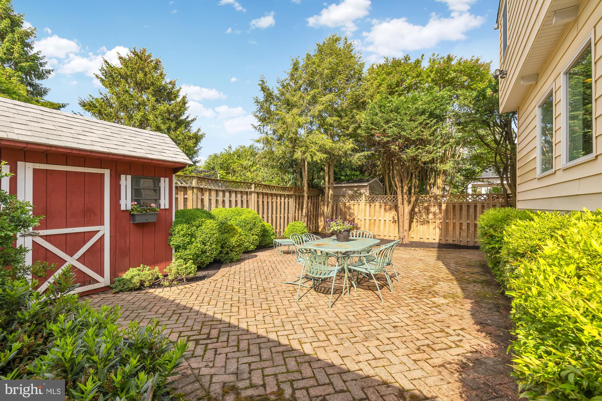 4613 Maple Avenue Bethesda, MD 20814 - Photo 29 of 31