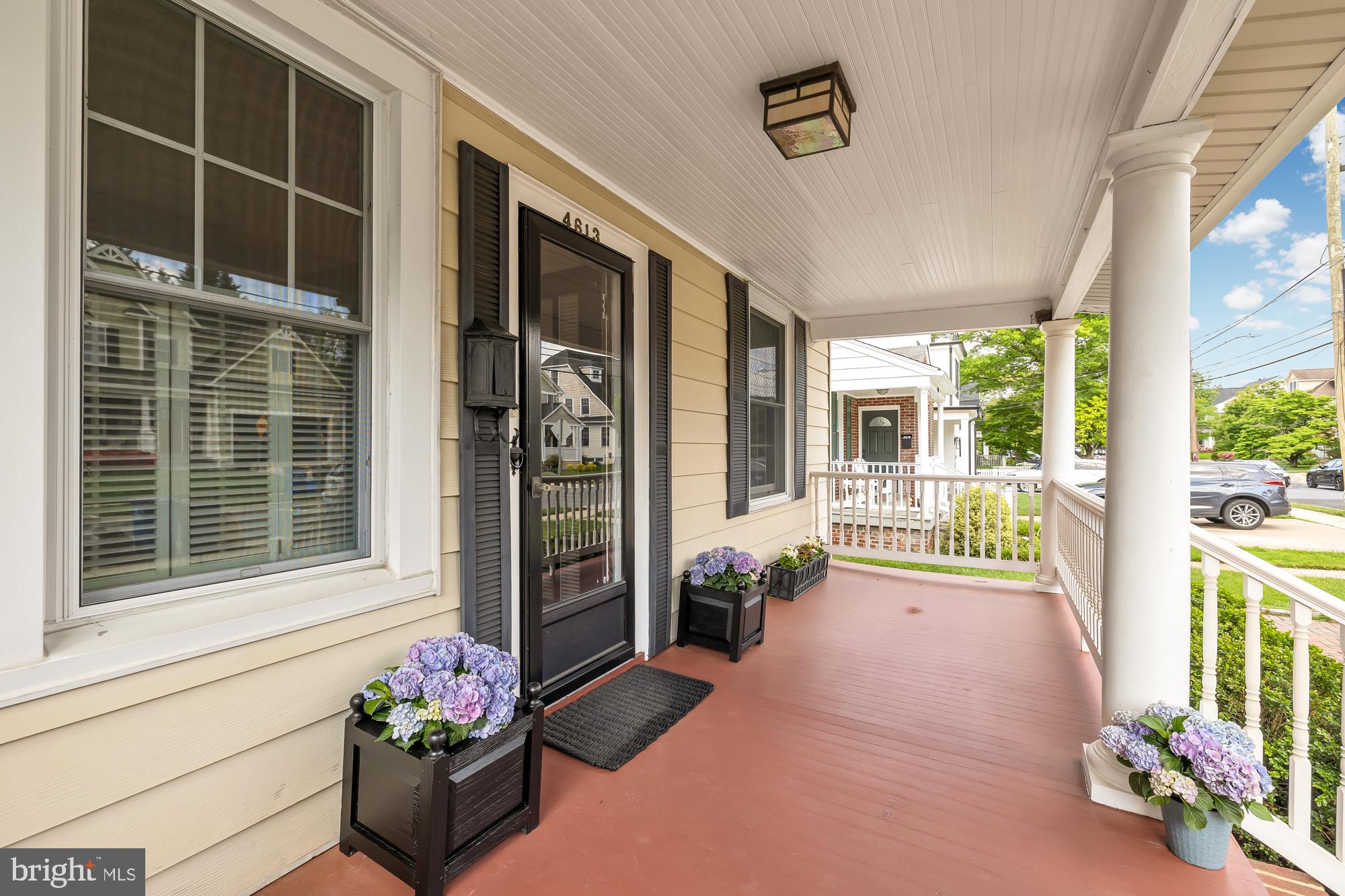 4613 Maple Avenue Bethesda, MD 20814 - Photo 3 of 31