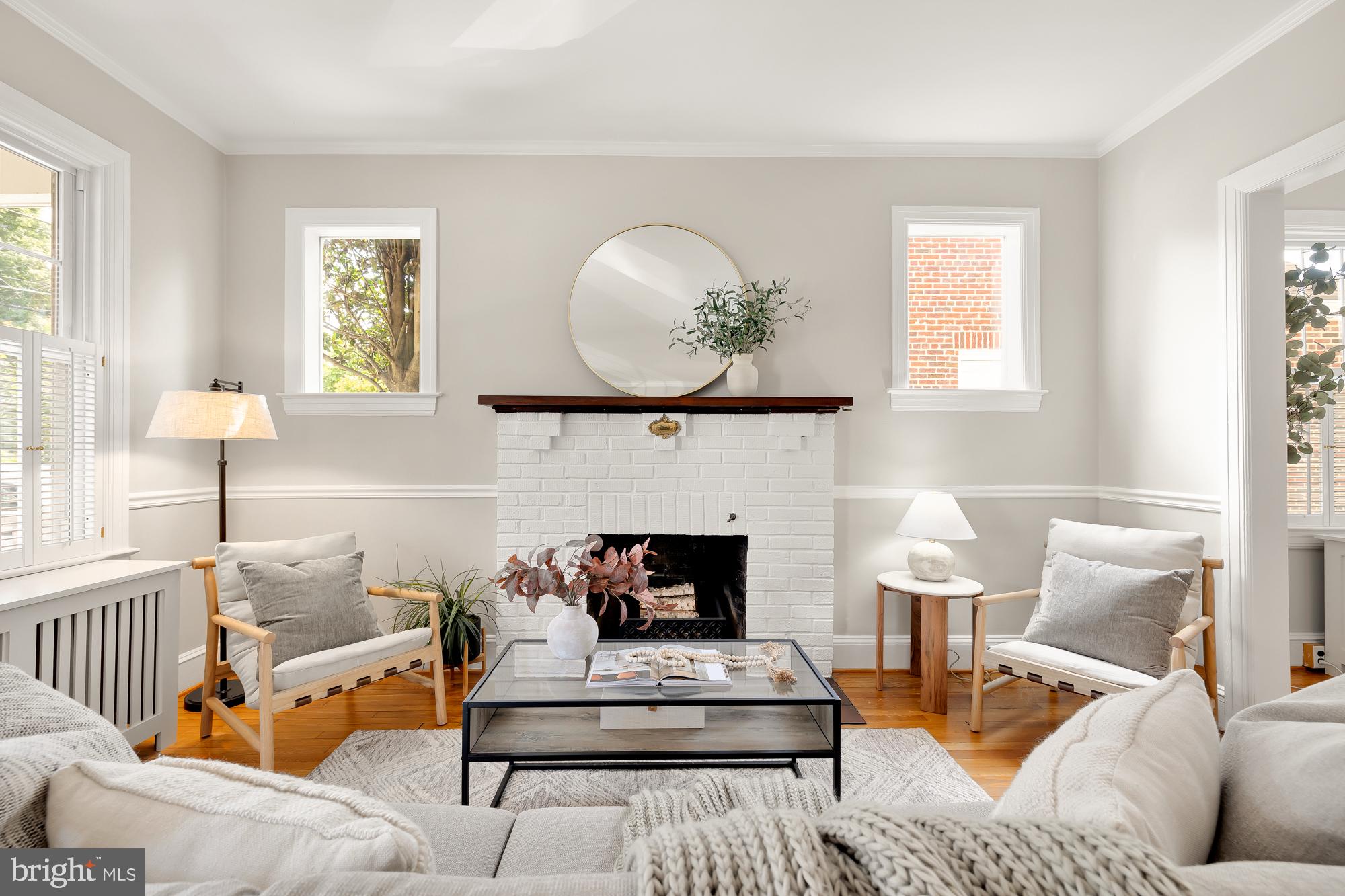 4613 Maple Avenue Bethesda, MD 20814 - Photo 5 of 31