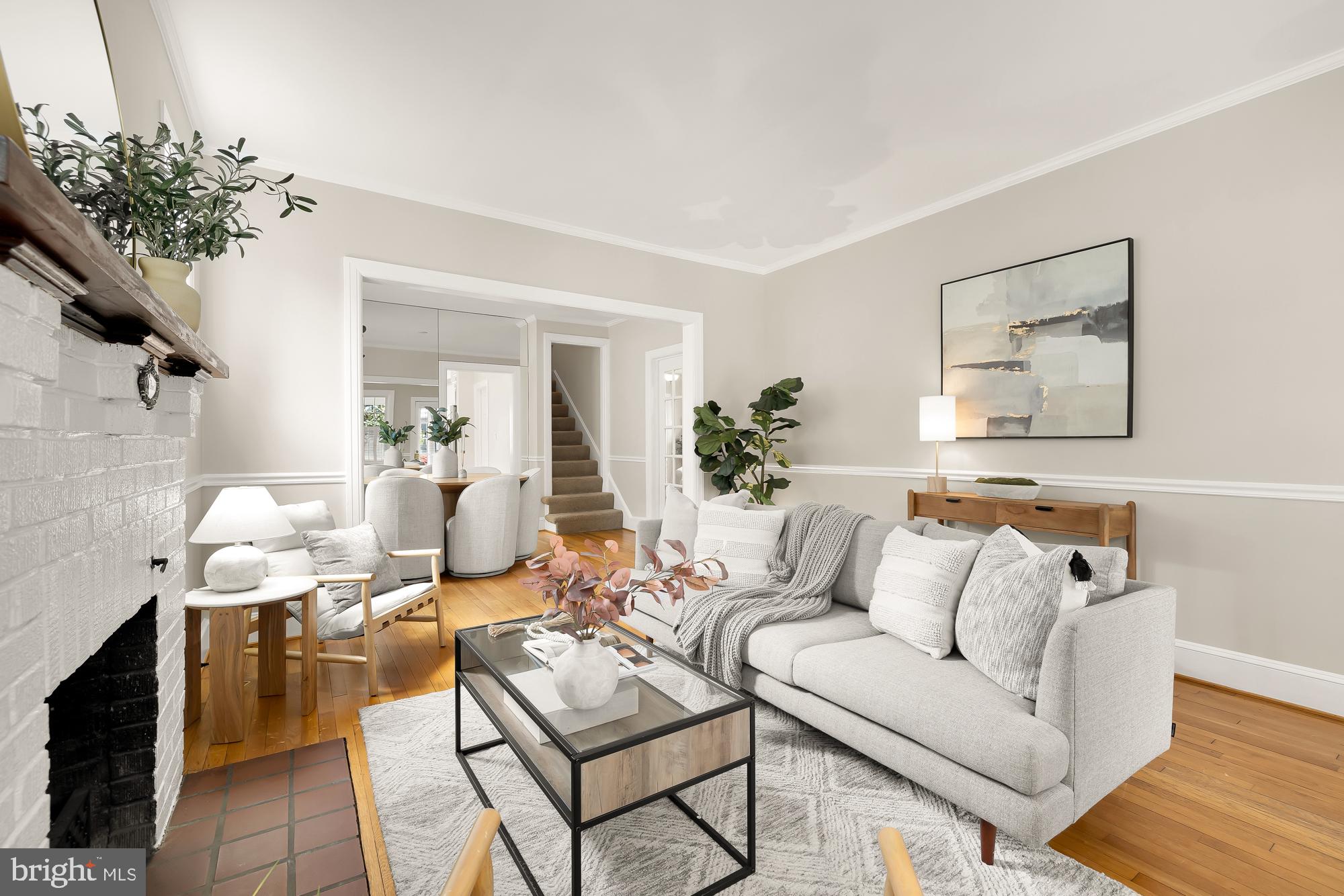 4613 Maple Avenue Bethesda, MD 20814 - Photo 6 of 31