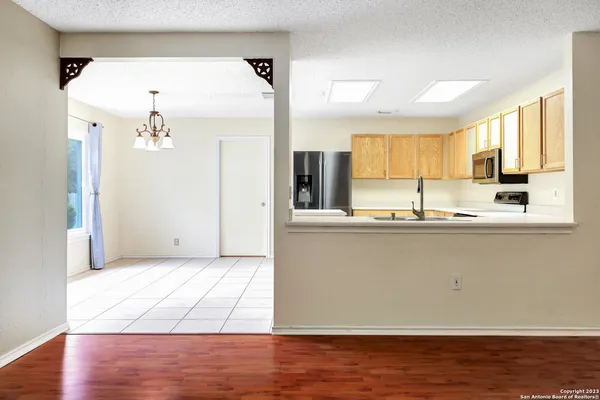 $1,895 | 6442 Maverick Trail Drive, San Antonio, TX 78240