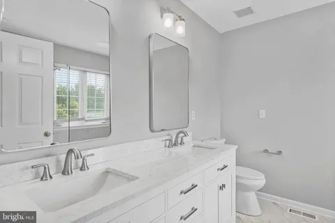 $575,000 | 15274 Robinson Drive, Milton, DE 19968