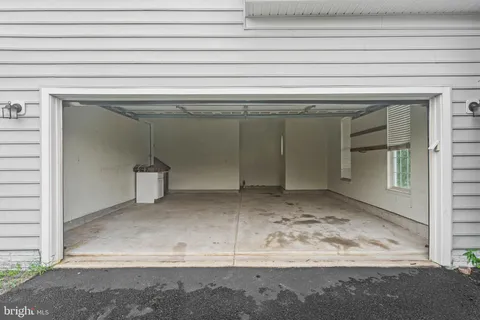 $575,000 | 15274 Robinson Drive, Milton, DE 19968