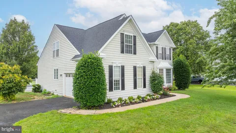 $575,000 | 15274 Robinson Drive, Milton, DE 19968