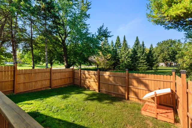 $410,000 | W165-n10401 Wagon Trail, Germantown, WI 53022