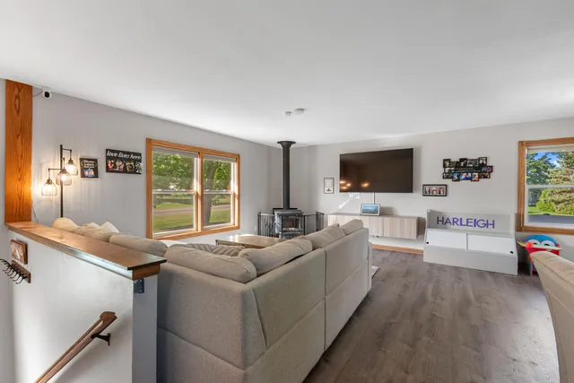 $410,000 | W165-n10401 Wagon Trail, Germantown, WI 53022