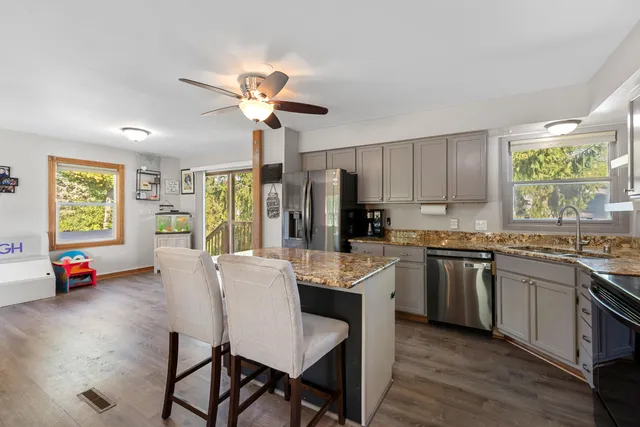 $410,000 | W165-n10401 Wagon Trail, Germantown, WI 53022