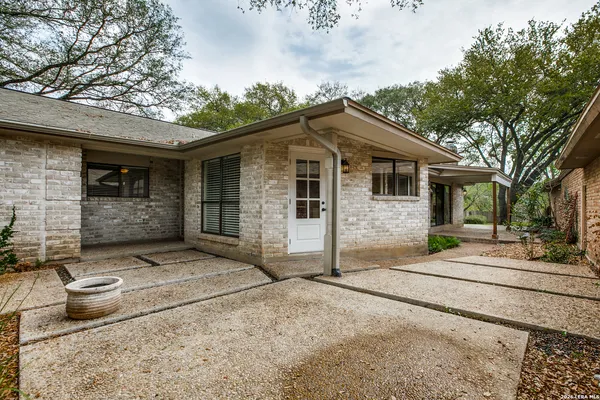 $2,295 | 11162 Whisper Spring, San Antonio, TX 78230