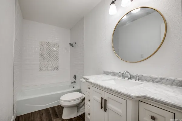 $2,295 | 11162 Whisper Spring, San Antonio, TX 78230