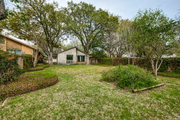 $2,295 | 11162 Whisper Spring, San Antonio, TX 78230