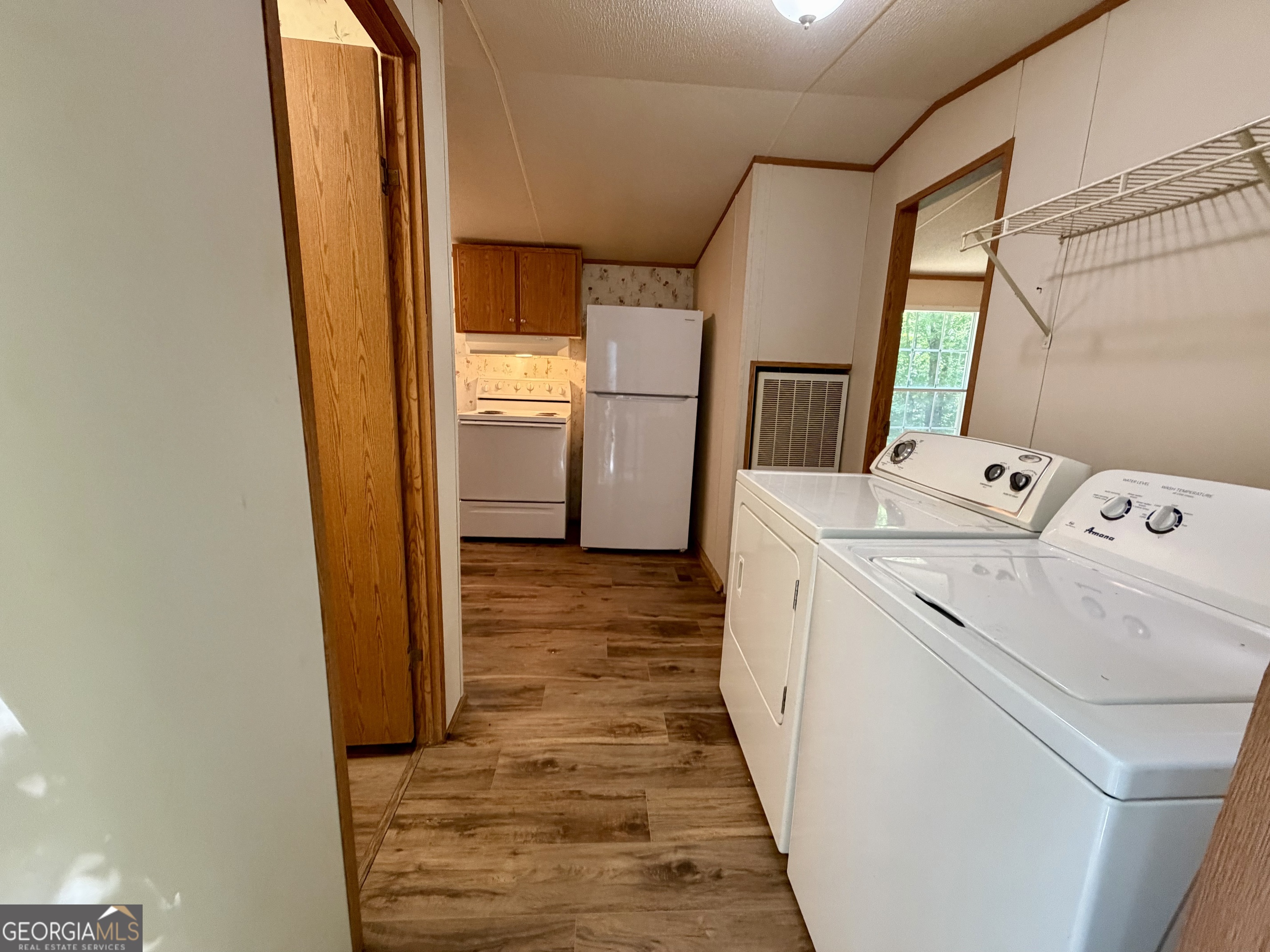 119 Cub Lane Rabun Gap, GA 30568 - Photo 2 of 40