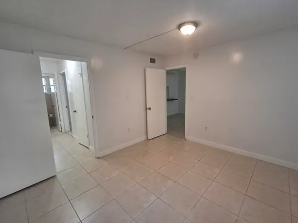 $1,400 | 6507 Winfield Boulevard, Unit 102C, Margate, FL 33063