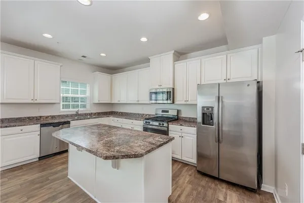 $357,000 | 2104 Pointe View Drive, Mars, PA 16046