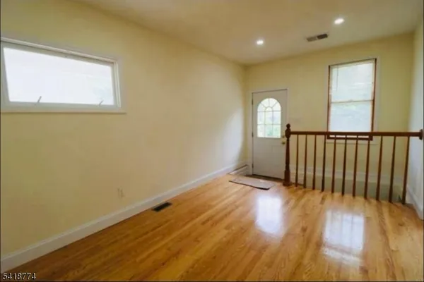 $5,000 | 18 Adams Terrace, Clifton, NJ 07013