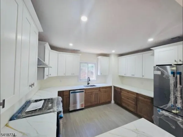 $5,000 | 18 Adams Terrace, Clifton, NJ 07013