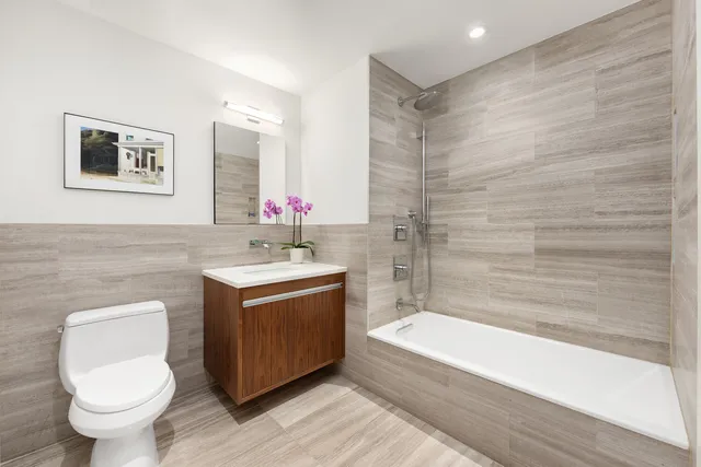 $8,800 | 337 East 62nd Street, Unit 2B | Lenox Hill