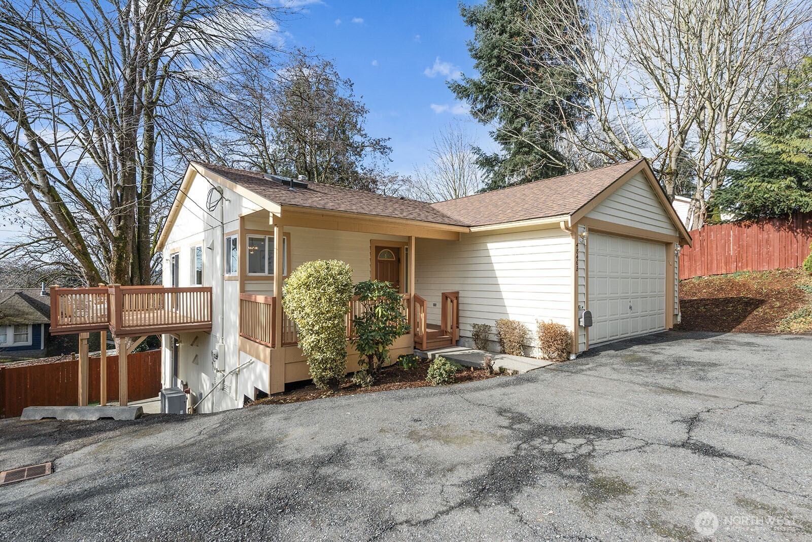 4846 South Morgan Street Seattle, WA 98118 - Photo 2 of 37