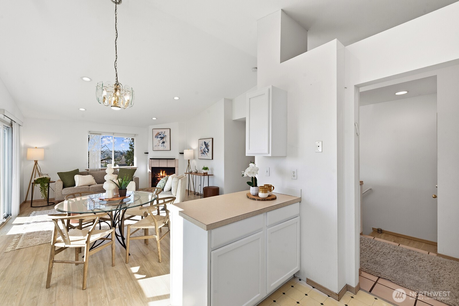 4846 South Morgan Street Seattle, WA 98118 - Photo 9 of 37