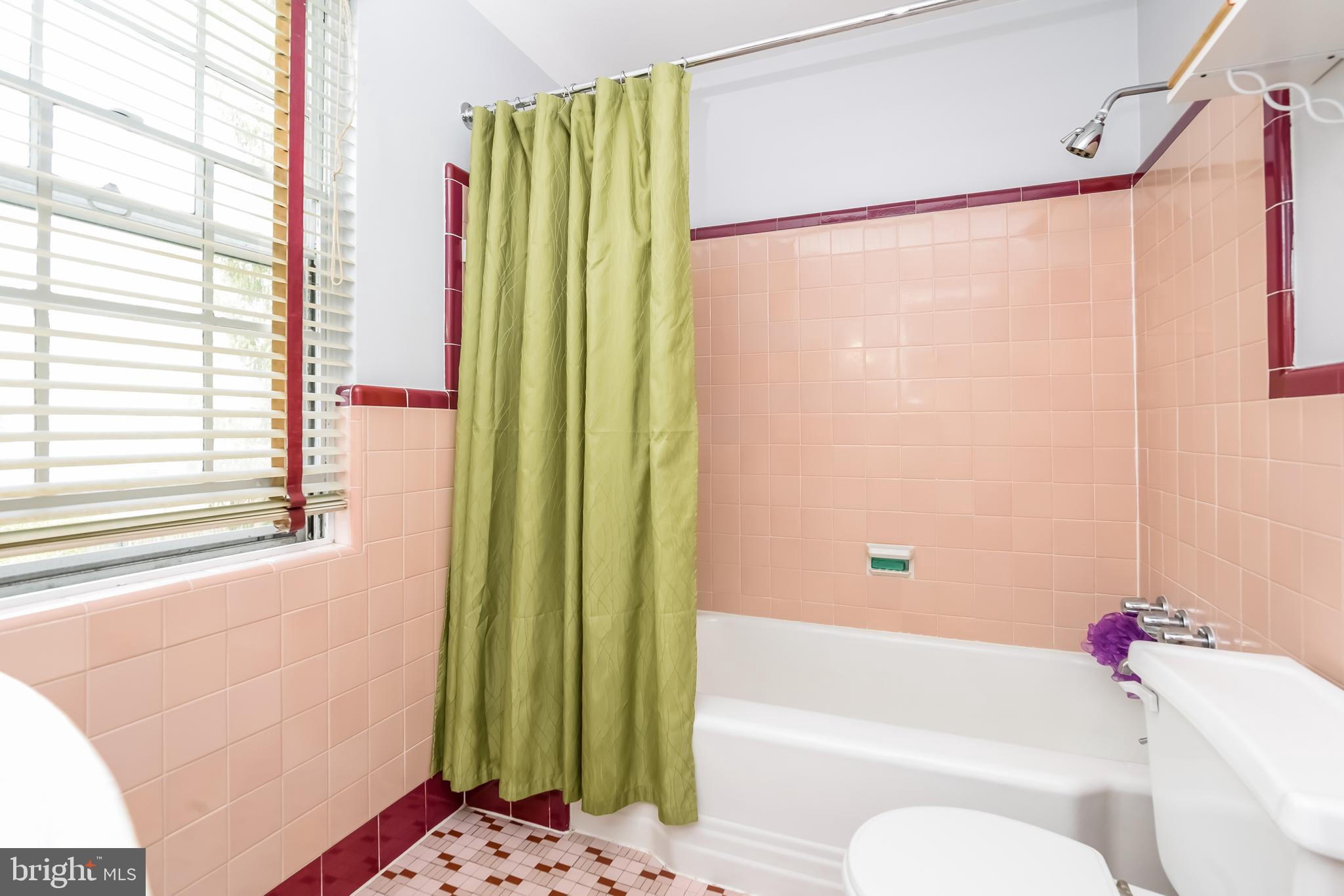 412 Hawthorne Road Wallingford, PA 19086 - Photo 16 of 20