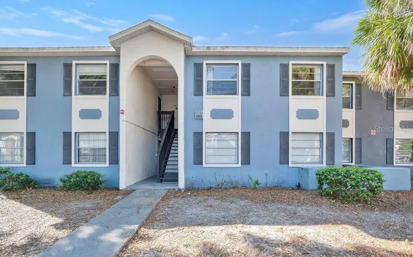 $1,300 | 2507 North Alafaya Trail, Unit 10, Orlando, FL 32826