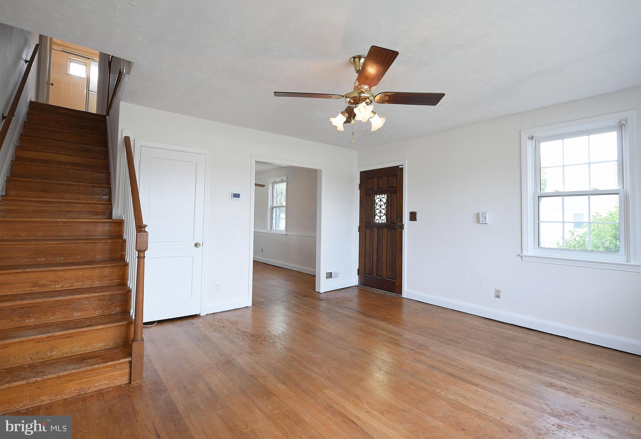 7601 Parkwood Road Baltimore, MD 21222 - Photo 14 of 32 Hardwood Floors