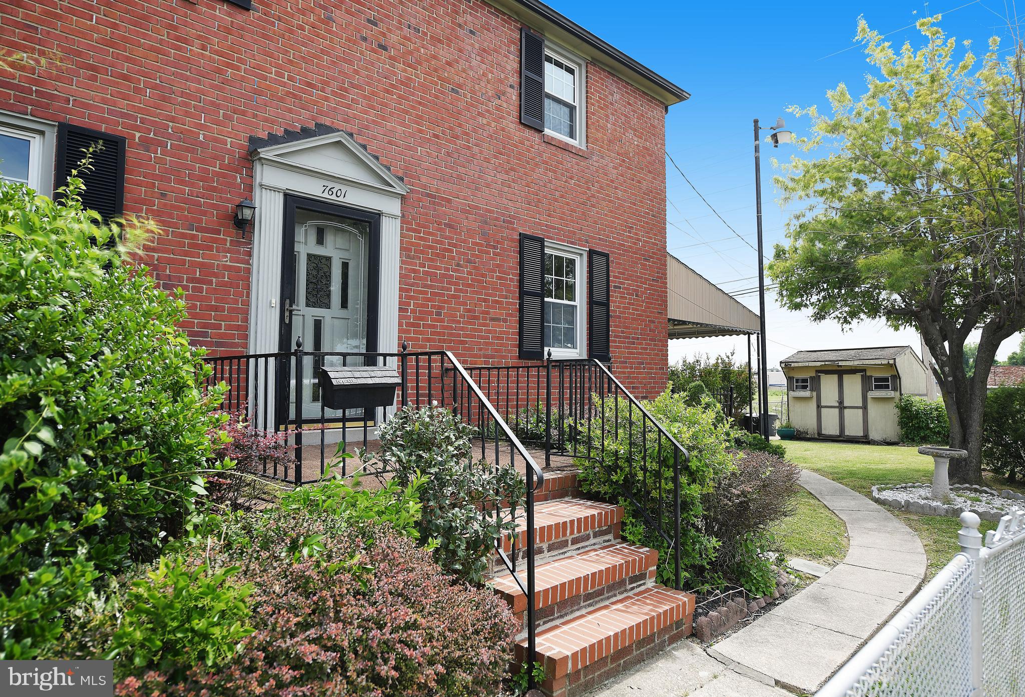 7601 Parkwood Road Baltimore, MD 21222 - Photo 4 of 32 Inviting Entrance With Large Porch