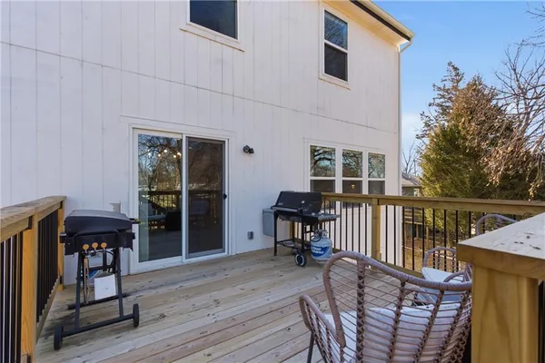 $395,000 | 4736 Hadley Street, Overland Park, KS 66203