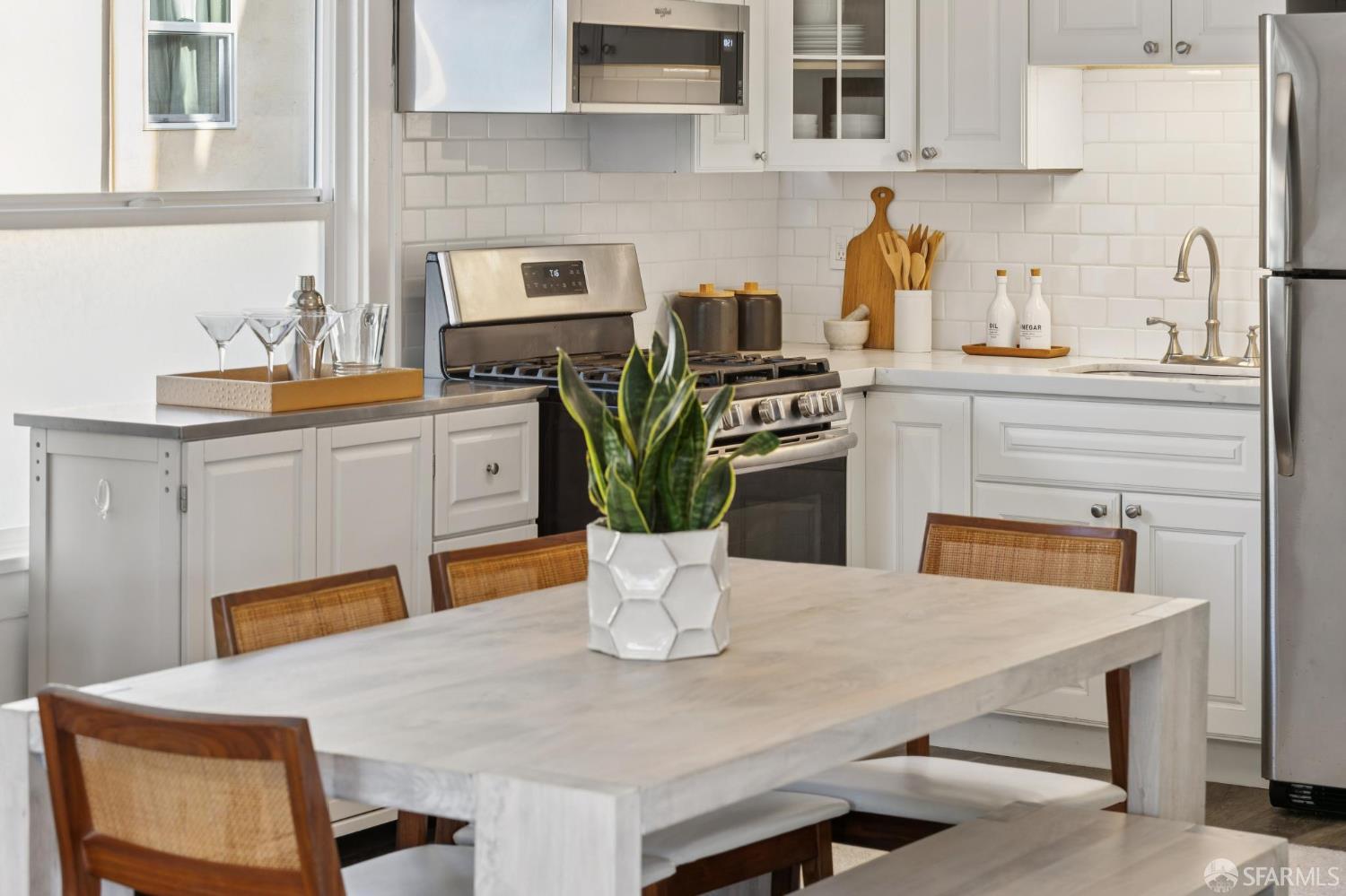 1314 Mound Street Alameda, CA 94501 - Photo 10 of 36