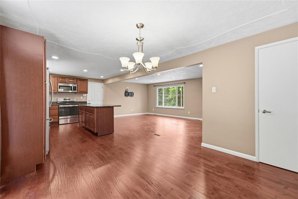 1131 Old Rte 31 Mount Pleasant, PA 15666 - Photo 11 of 45