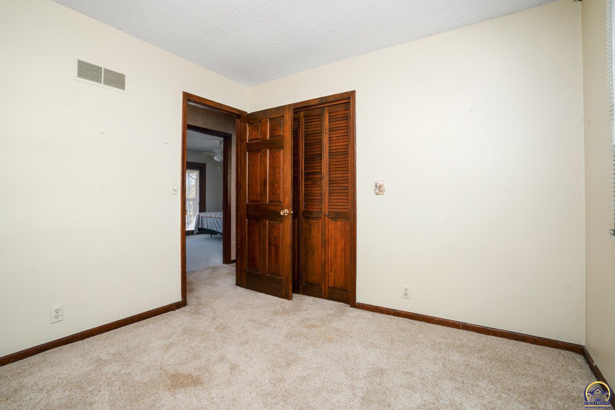 1792 East 1068th Road Lawrence, KS 66049 - Photo 15 of 46