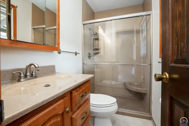 $389,000 | 1792 East 1068th Road, Lawrence, KS 66049