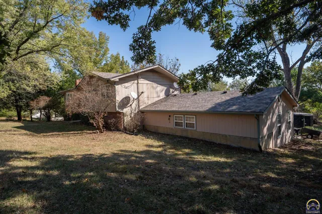 $389,000 | 1792 East 1068th Road, Lawrence, KS 66049