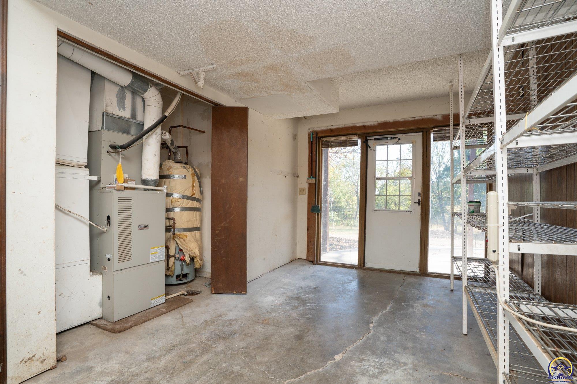 1792 East 1068th Road Lawrence, KS 66049 - Photo 27 of 46