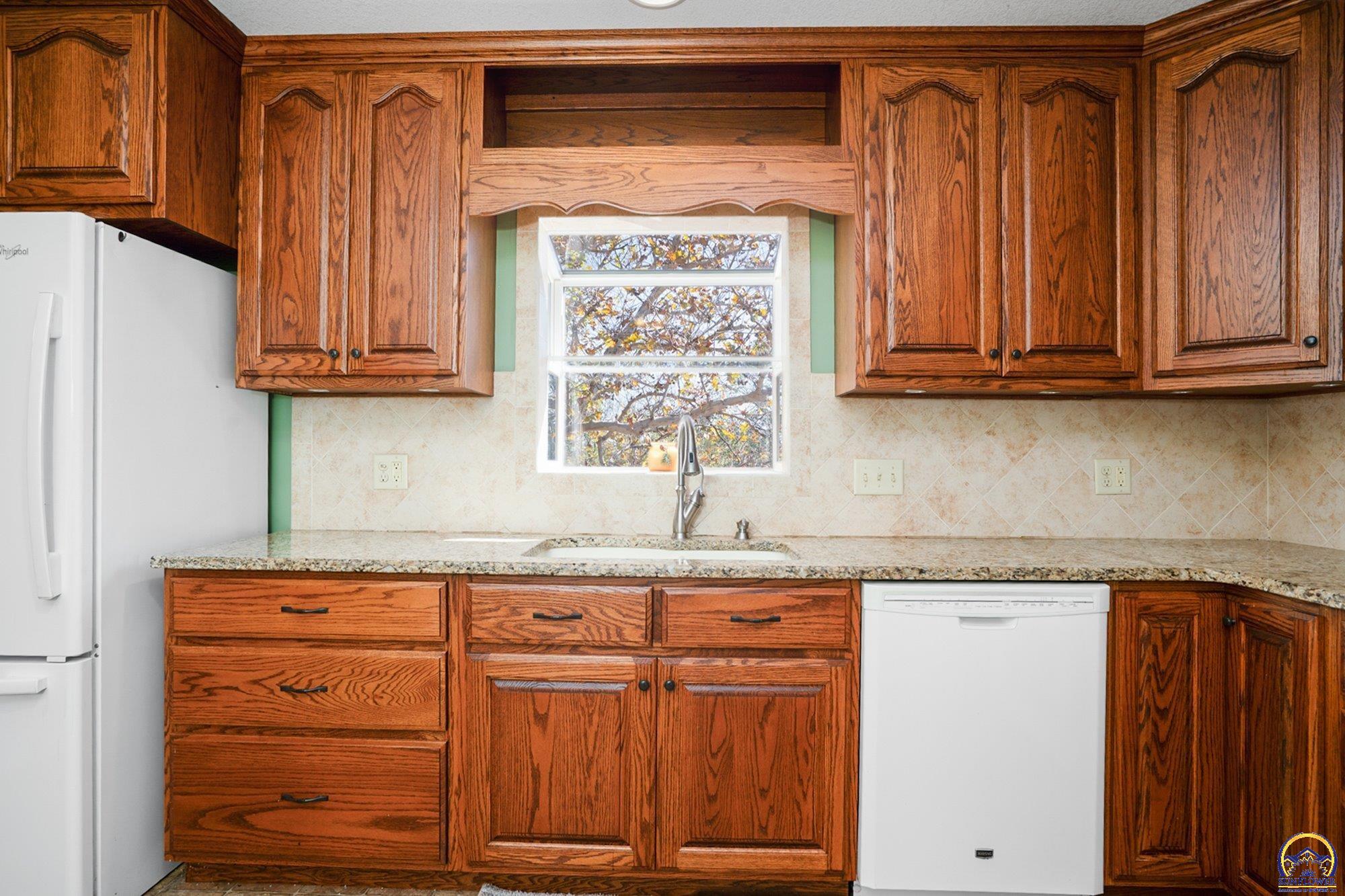 1792 East 1068th Road Lawrence, KS 66049 - Photo 10 of 46