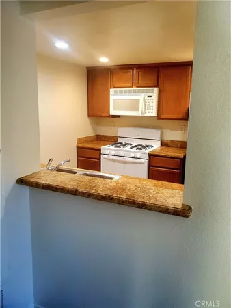 $380,000 | 1110-107 West Blaine Street, Riverside, CA 92507
