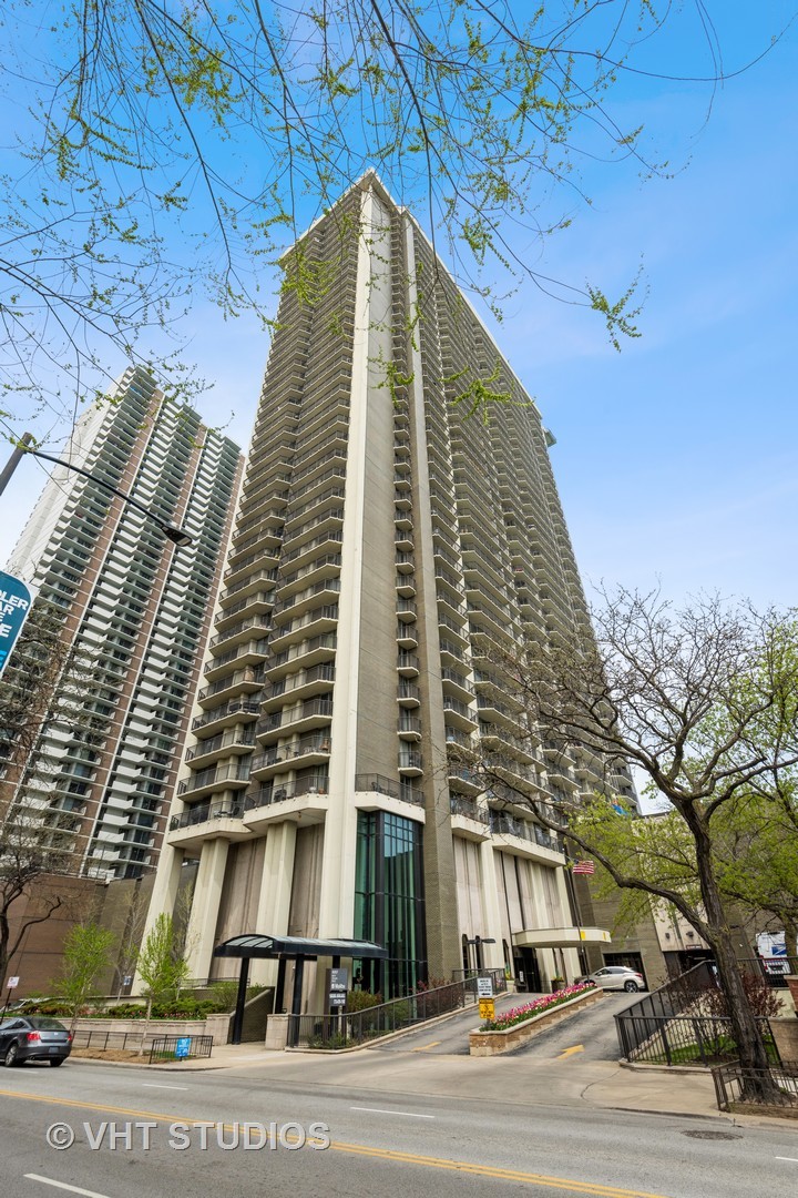 6007 North Sheridan Road, Unit 26F Chicago, IL 60660 - Photo 1 of 29 Gallery Image 1