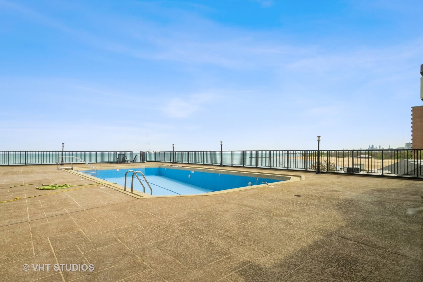 6007 North Sheridan Road, Unit 26F Chicago, IL 60660 - Photo 21 of 29 Gallery Image 21