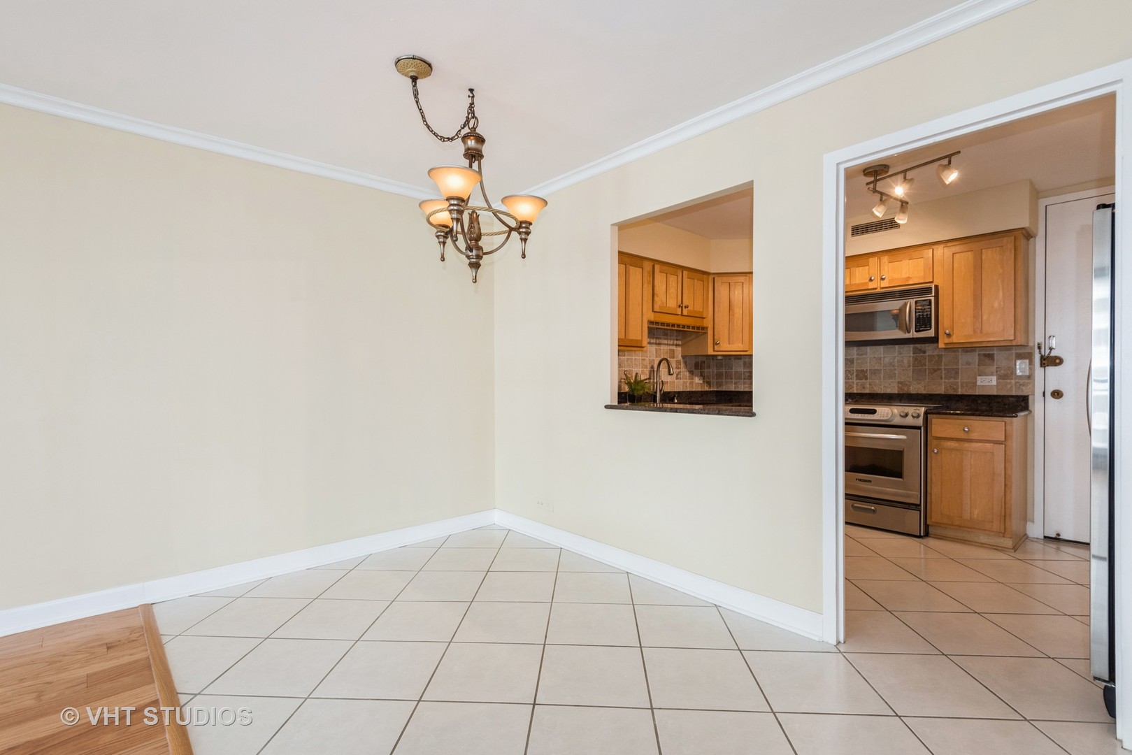 6007 North Sheridan Road, Unit 26F Chicago, IL 60660 - Photo 5 of 29 Gallery Image 5