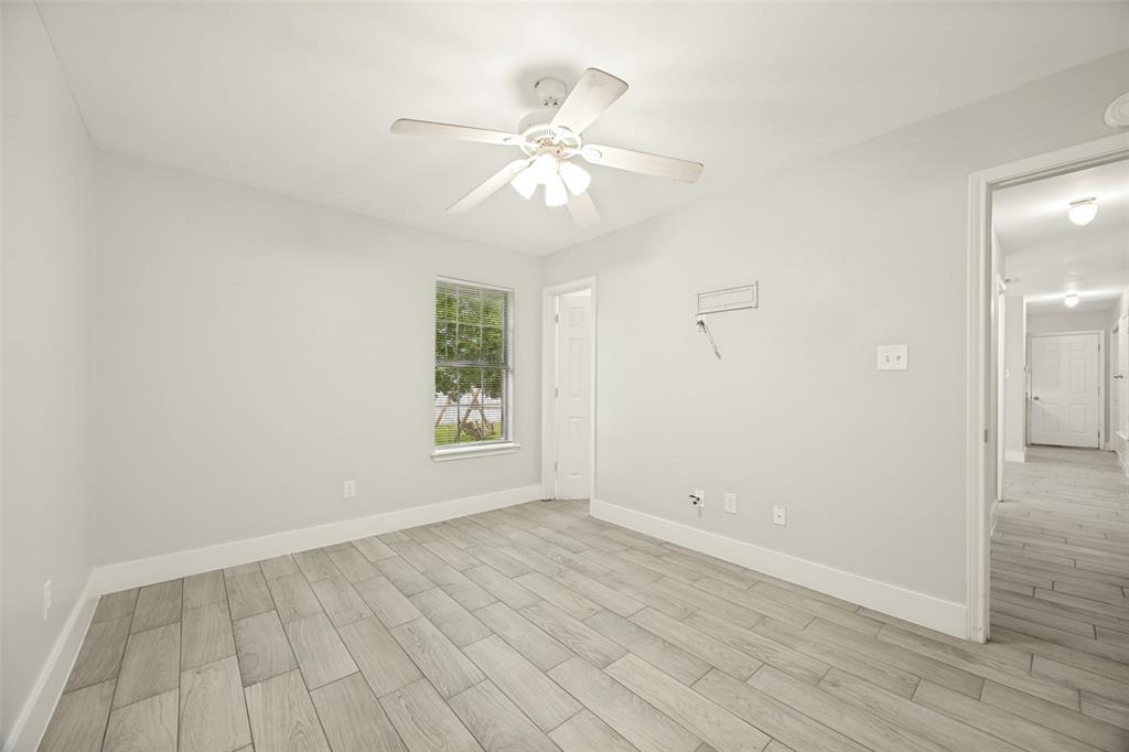 1009 Enlow Circle Commerce, TX 75428 - Photo 17 of 25