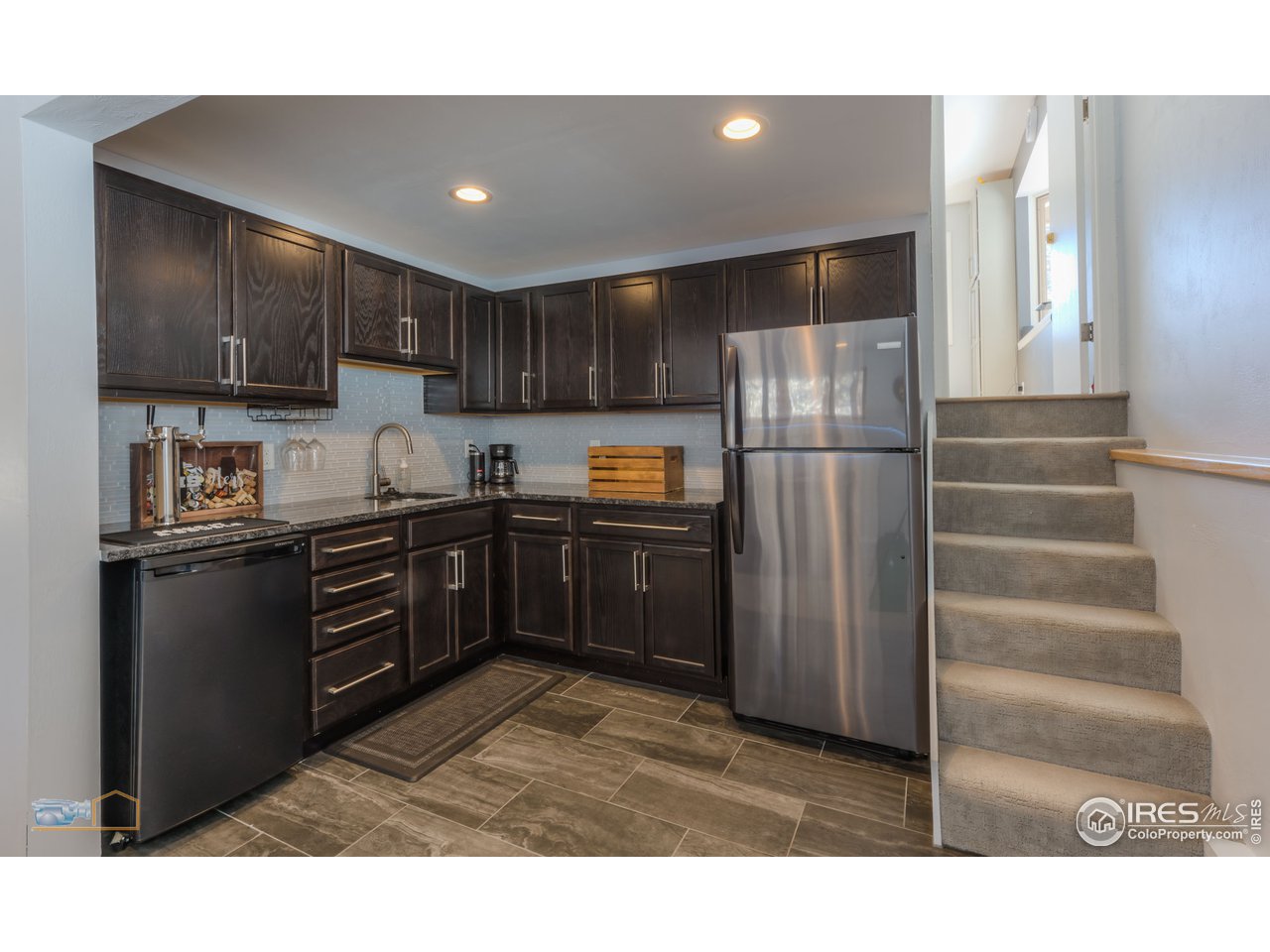31 Rim Road Boulder, CO 80302 - Photo 23 of 40 Rec room kitchen