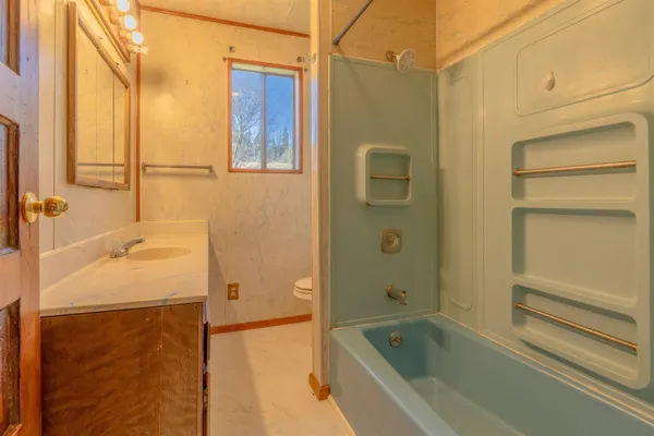 $599,985 | 20016 North Sands Road, Colbert, WA 99005