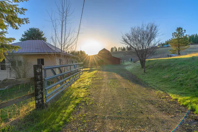 $625,000 | 20016 North Sands Road, Colbert, WA 99005