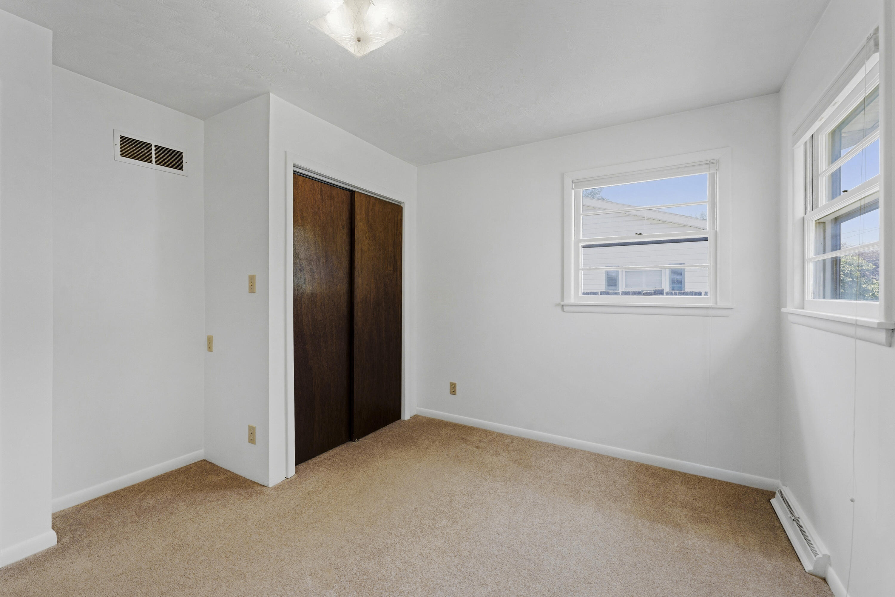 1061 Wedgewood Road St. Joseph, MI 49085 - Photo 20 of 37 Bedroom 3