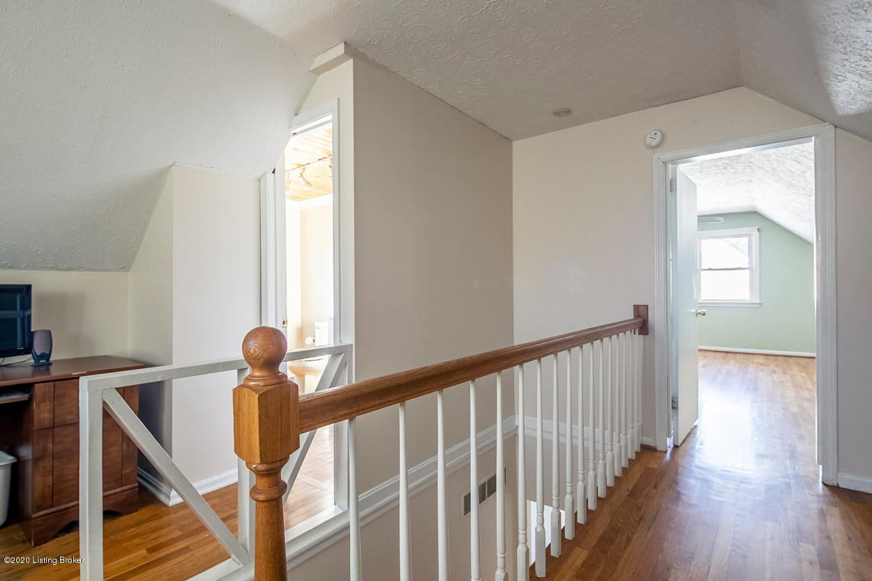 3014 Hendon Road Louisville, KY 40220 - Photo 15 of 26 28