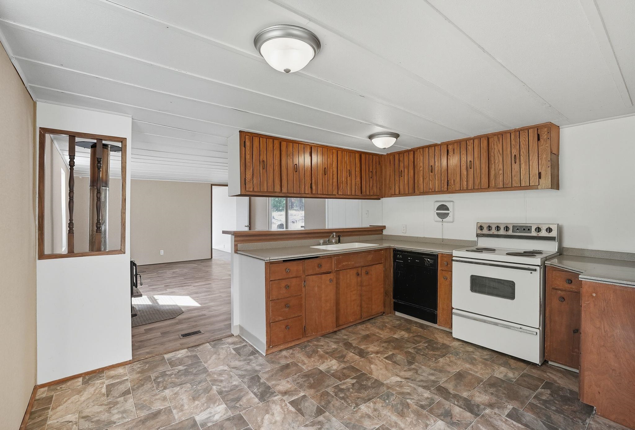 11907 North Jared Lane Spokane, WA 99224 - Photo 10 of 24