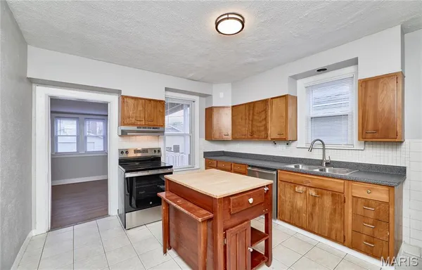 $234,900 | 5315 Blow Street, St. Louis, MO 63109