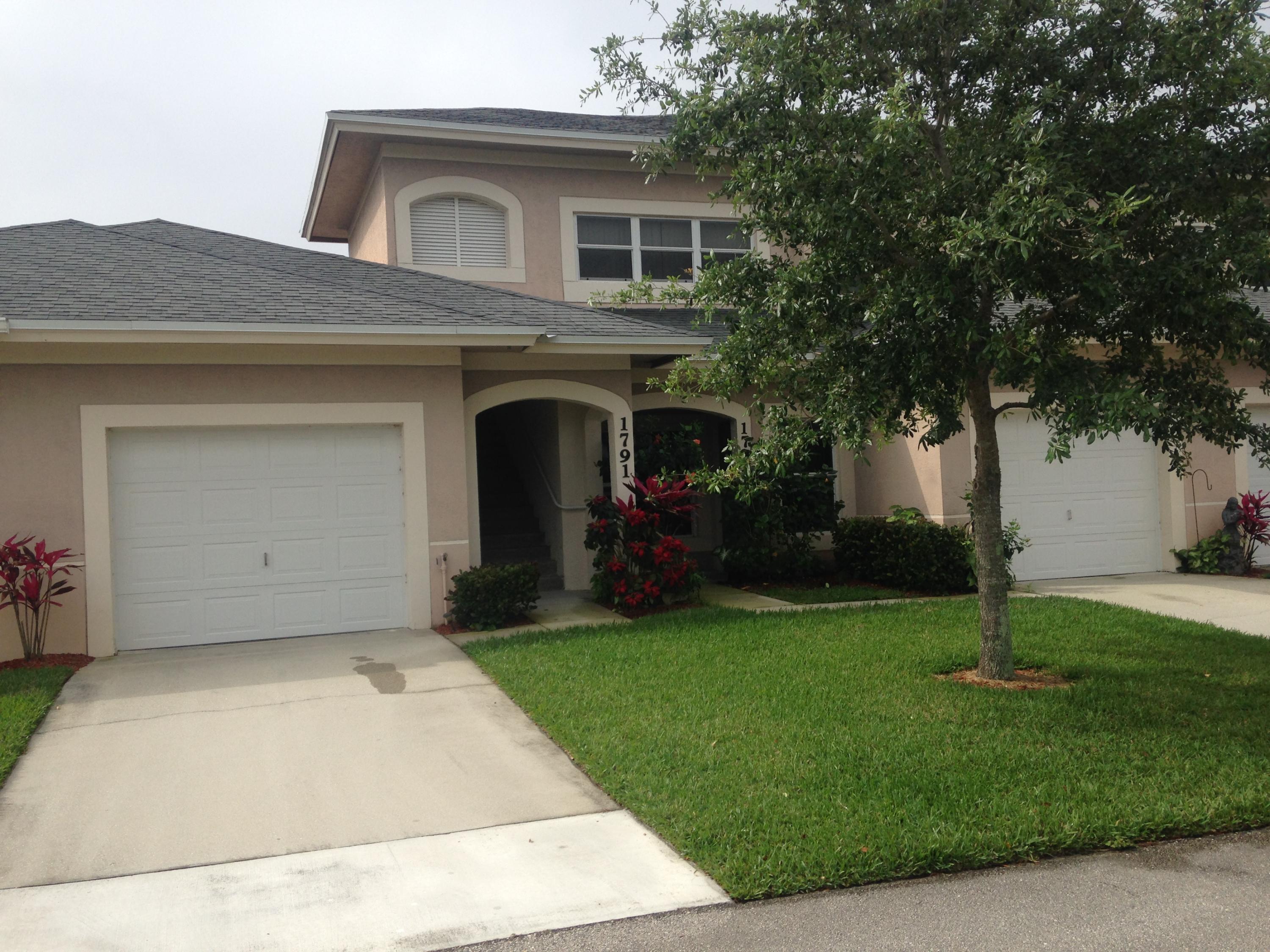 1791 Lakefront Boulevard, Unit 1 Fort Pierce, FL 34982 - Photo 12 of 15 IMG_3543.JPG