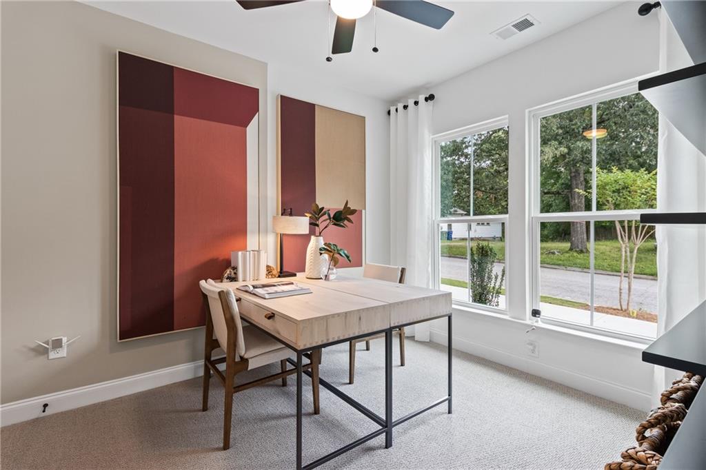 2580 Astaire Court Northwest Atlanta, GA 30318 - Photo 4 of 31