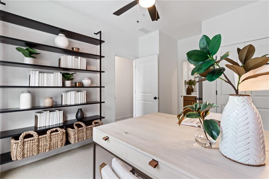 2580 Astaire Court Northwest Atlanta, GA 30318 - Photo 5 of 31