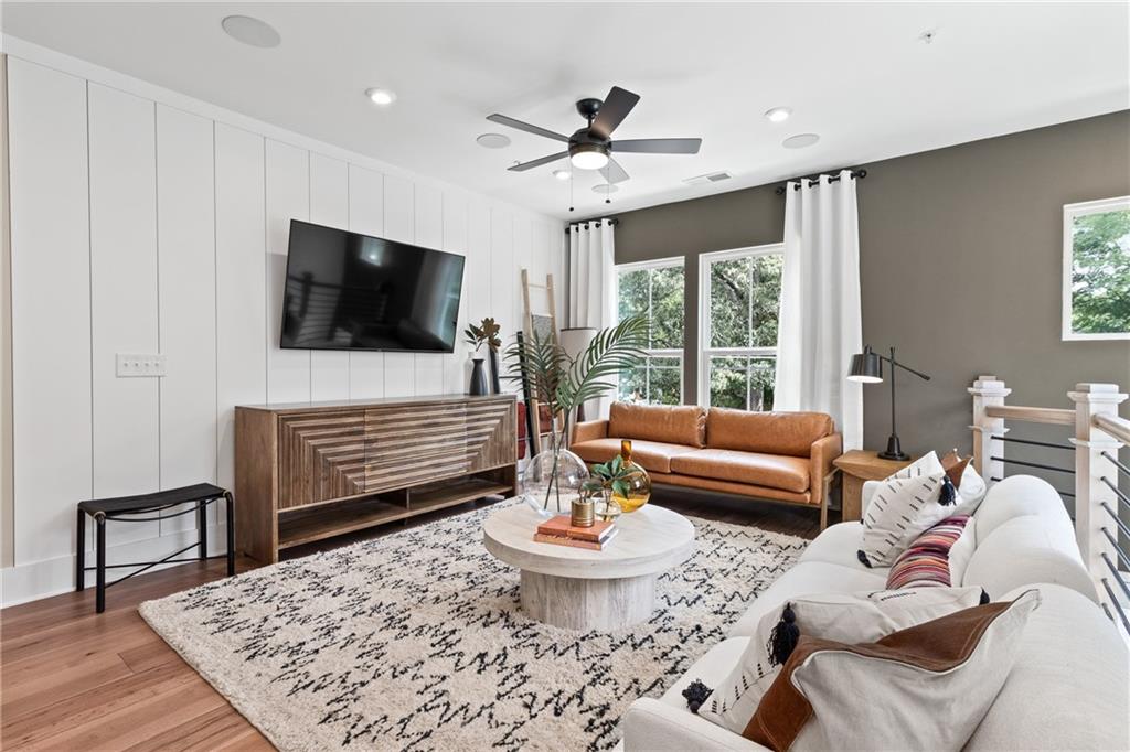 2580 Astaire Court Northwest Atlanta, GA 30318 - Photo 8 of 31